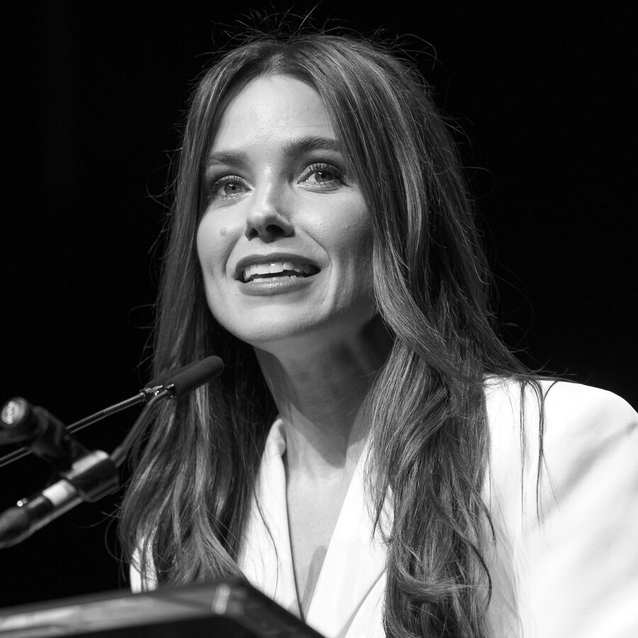 Sophia Bush